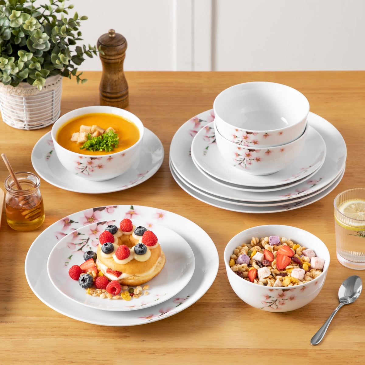Porcelain 12 Piece Dinnerware Set E3301
