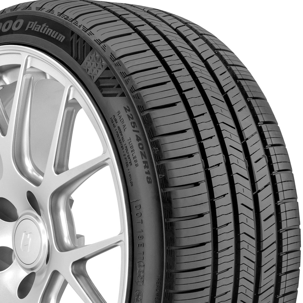 235/45R18 98W XL D897